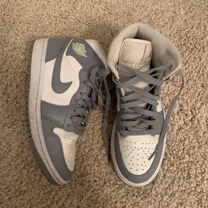 stealth jordan 1’s size 8.5